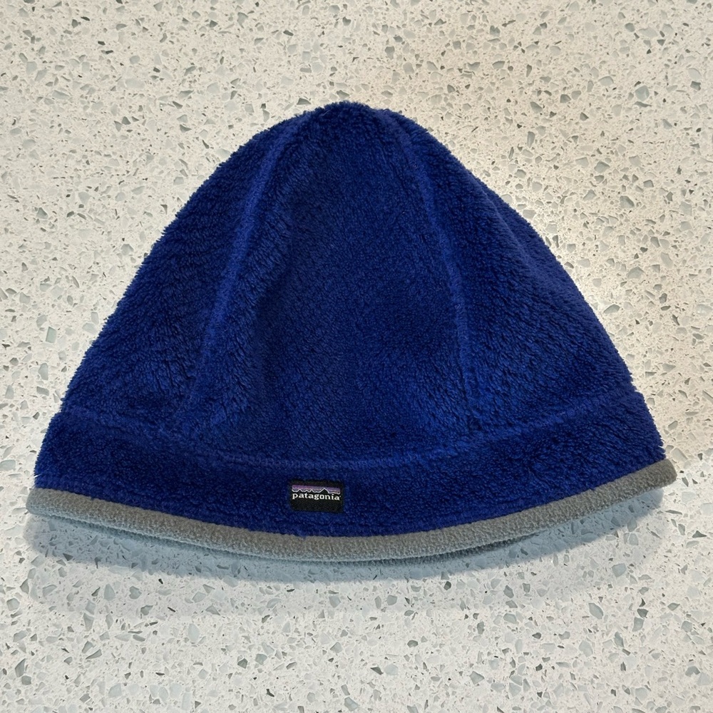 Patagonia Women’s R1 Air Beanie in Blue/Gray